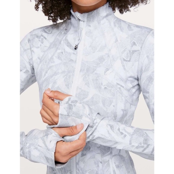 lululemon athletica Jackets & Blazers - ⭐️HP⭐️LULULEMON Define Jacket ⭐️New Condition ⭐️ Size 8